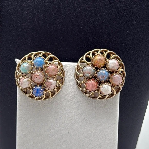 Vintage floral cluster clip on statement earrings mid century - Picture 1 of 9